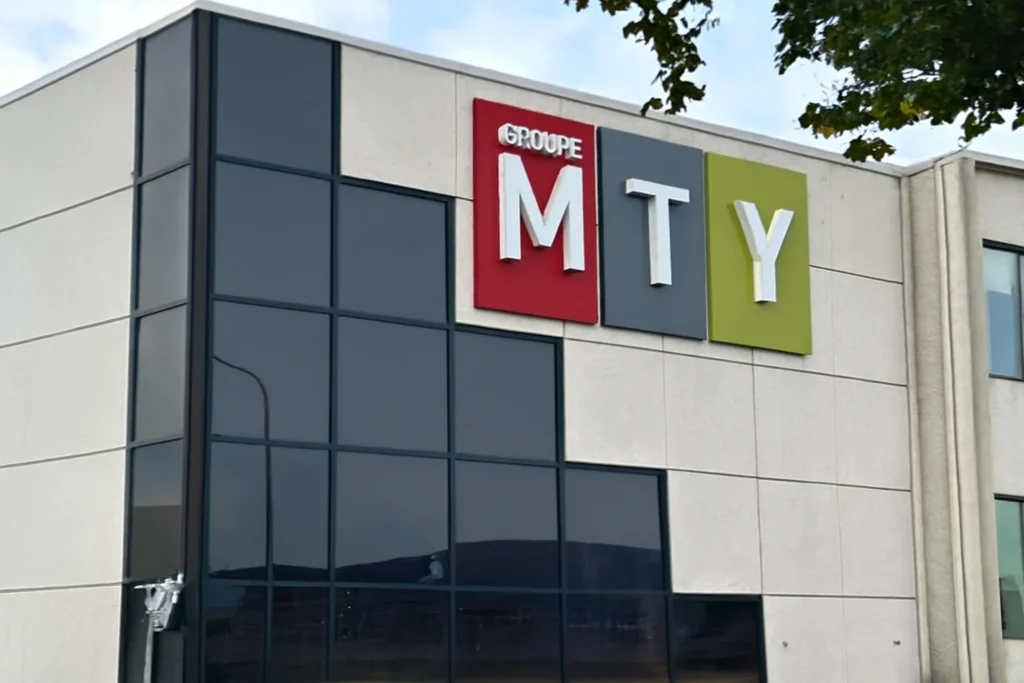 Financing a Franchise Purchase in Canada: MTY’s Support Guide